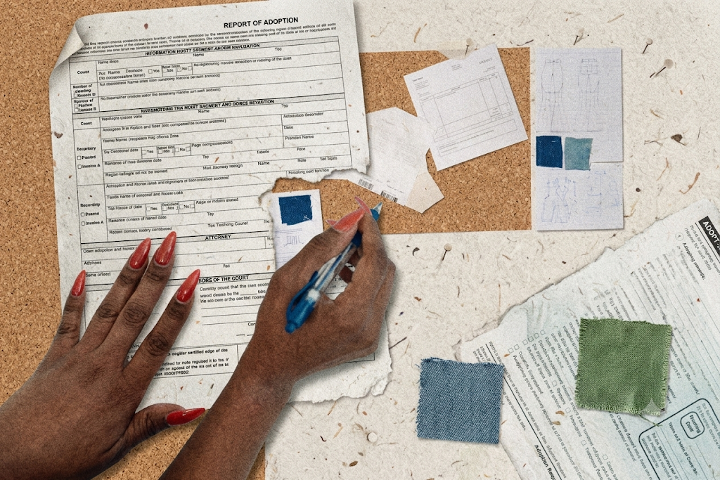 Photo lifestyle — mains remplissant des documents administratifs